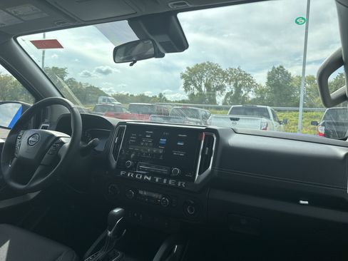 New 2026 Nissan Frontier SV w/ SV Convenience Package image 15
