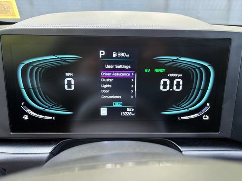 Used 2026 Kia Niro LX FWD image 38