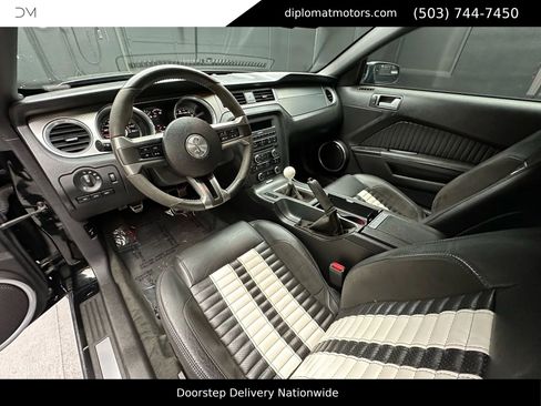 Used 2012 Ford Mustang Shelby GT500 w/ SVT Performance Pkg image 18