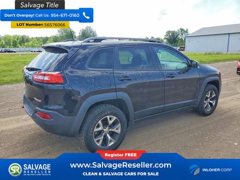 Used 2017 Jeep Cherokee Trailhawk AWD/4WD image 4