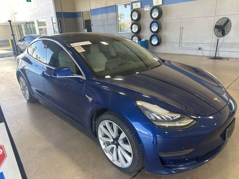 Used 2019 Tesla Model 3 Standard Range Plus image 8