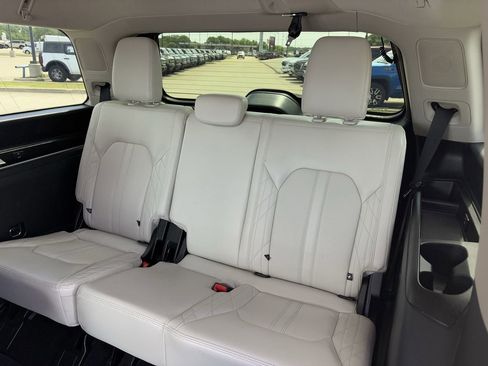 Used 2021 Ford Expedition Platinum AWD/4WD image 31