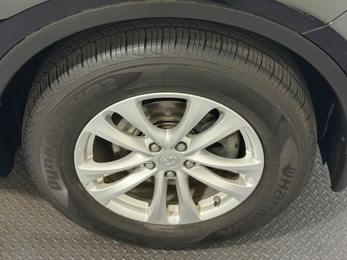 Used 2009 INFINITI FX35 AWD w/ Premium Pkg image 18