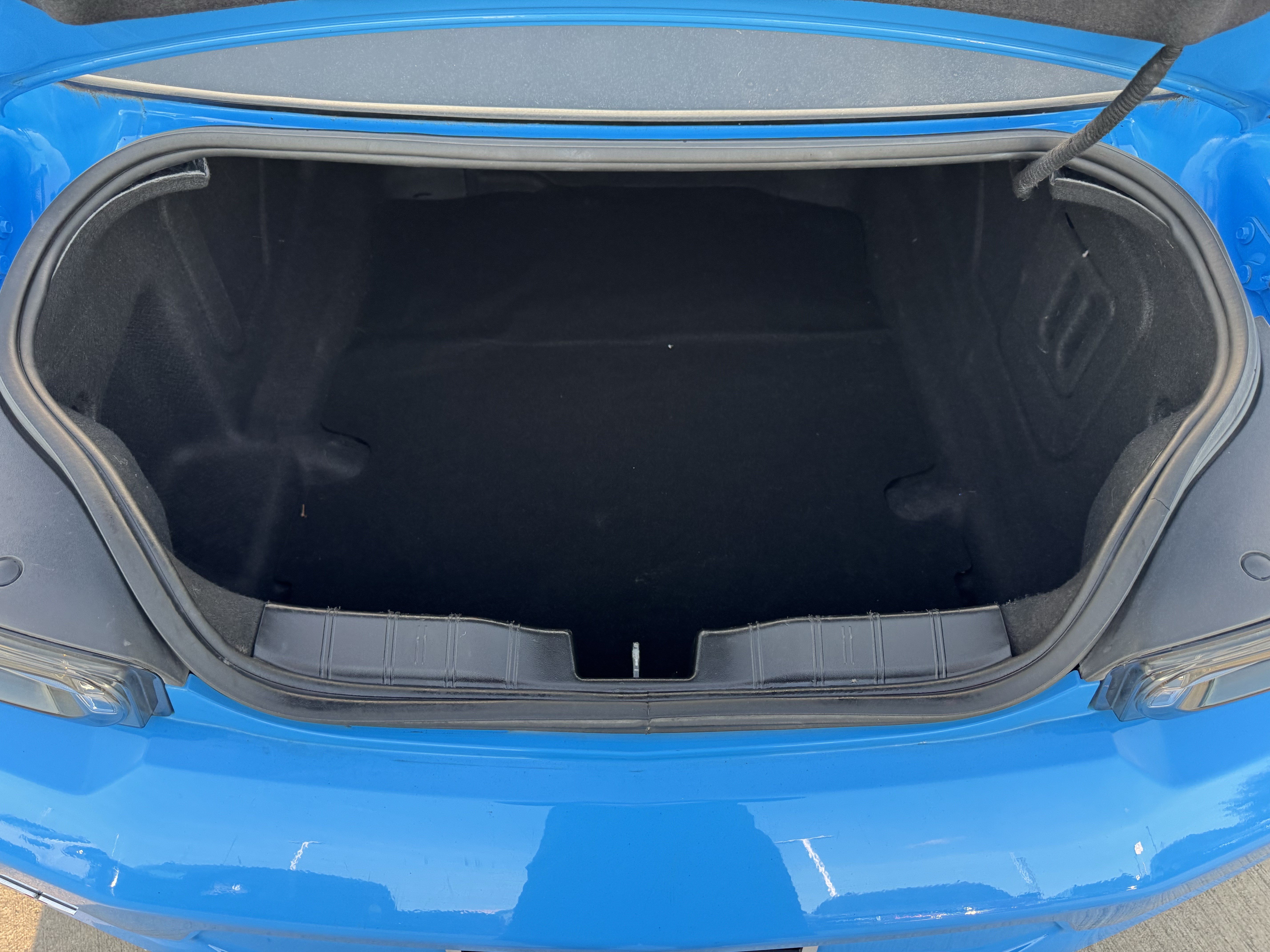 Used 2022 Chevrolet Camaro LT w/ RS Package RWD image 23
