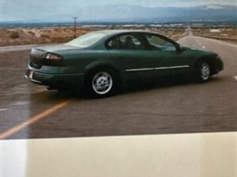 Used 2004 Pontiac Bonneville SE image 18