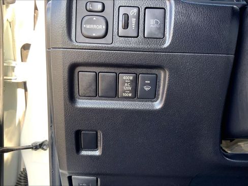 Used 2023 Toyota 4Runner SR5 Premium w/ Moonroof Package RWD image 33