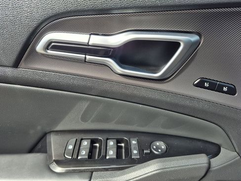 Used 2023 Kia Sportage SX image 8