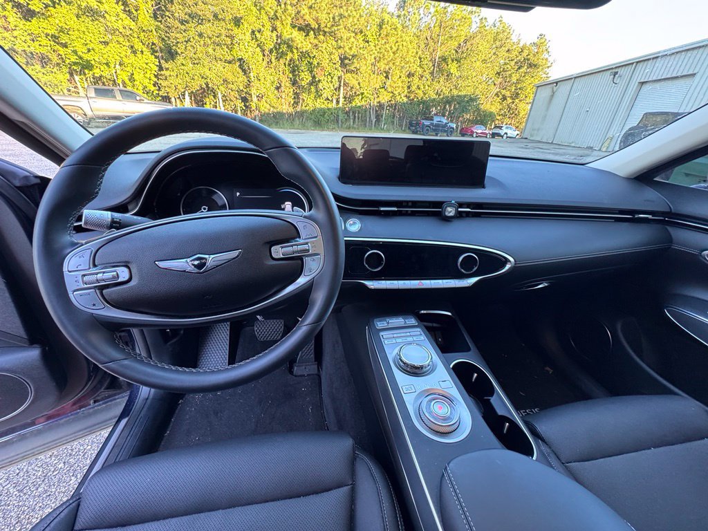 Used 2025 Genesis GV70 2.5T w/ Select Package AWD/4WD image 10