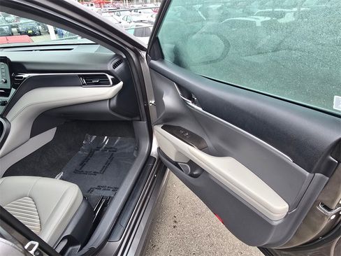 Certified 2023 Toyota Camry SE image 12