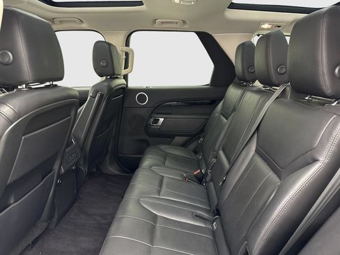 Used 2020 Land Rover Discovery SE AWD/4WD image 37