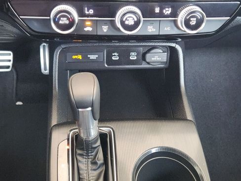 Used 2025 Honda Civic Sport image 18