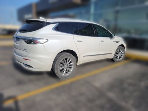 Used 2024 Buick Enclave Avenir w/ Avenir Technology Package AWD/4WD image 6
