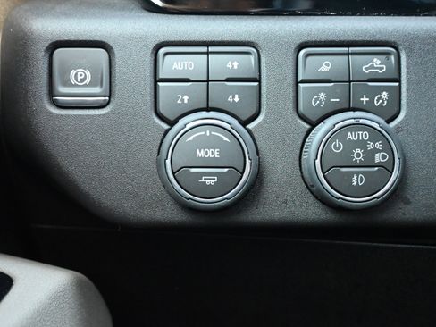 Used 2026 Chevrolet Silverado 2500 ZR2 w/ LPO, Dark Essentials Package image 22