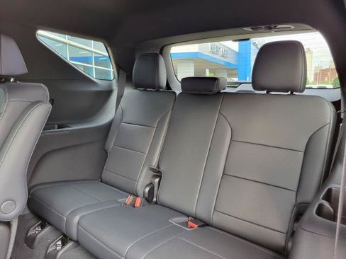 New 2027 Chevrolet Traverse LT w/ Midnight/Sport Edition AWD/4WD image 25