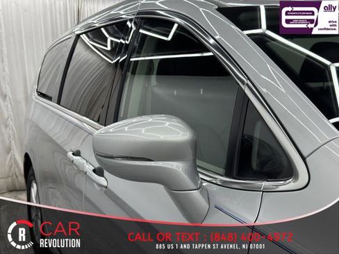 Used 2022 Chrysler Pacifica Touring-L image 66