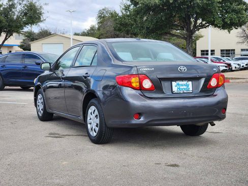 Used 2010 Toyota Corolla LE image 5