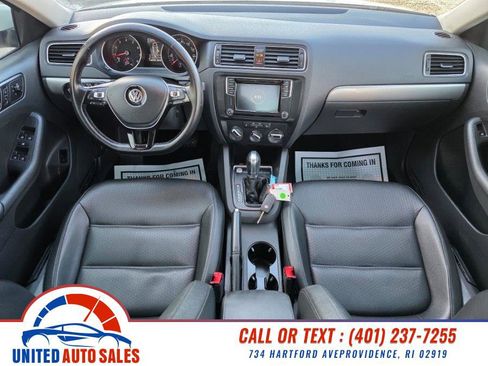 Used 2018 Volkswagen Jetta Wolfsburg Edition image 14