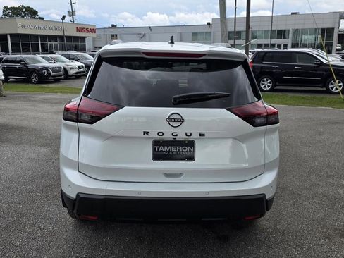 Used 2026 Nissan Rogue Dark Armor FWD image 4