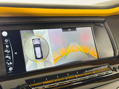 Used 2023 Rolls-Royce Cullinan image 14