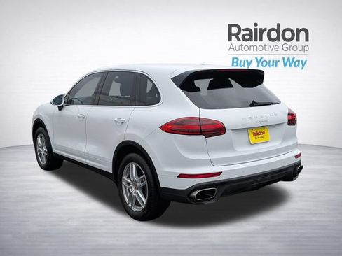 Used 2016 Porsche Cayenne AWD/4WD image 5