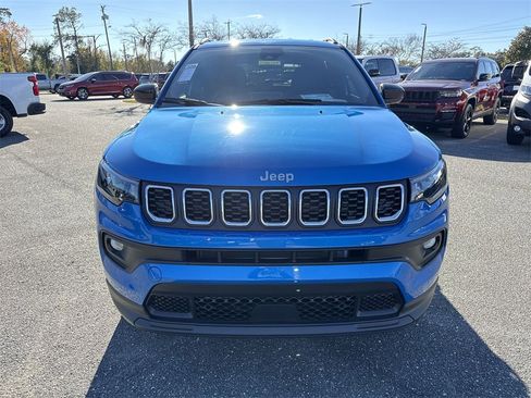 New 2026 Jeep Compass Latitude image 7