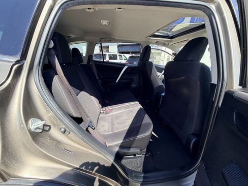 Used 2013 Toyota RAV4 XLE image 21