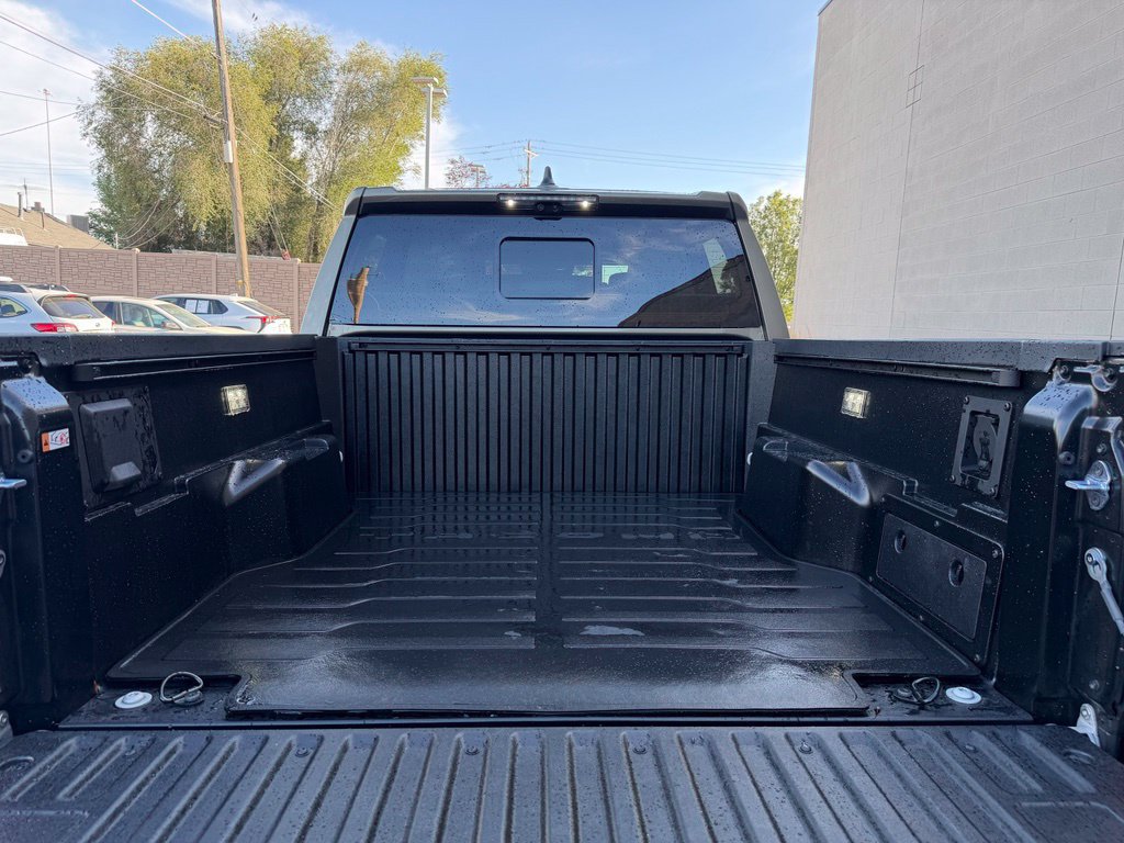 Used 2025 Toyota Tacoma Limited AWD/4WD image 28