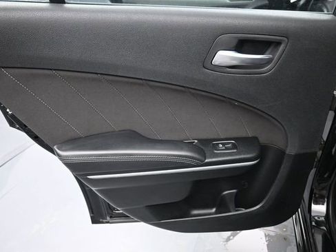 Used 2022 Dodge Charger SXT RWD image 28