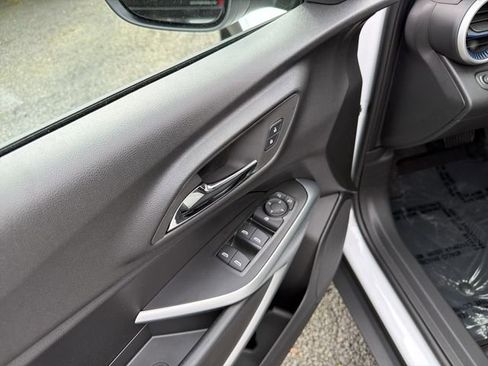 New 2026 Chevrolet Trax LS image 14