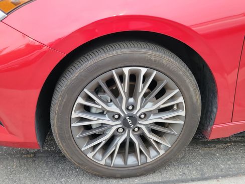Used 2024 Kia Forte GT-Line FWD image 3