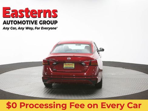 Used 2025 Nissan Altima 2.5 SV FWD image 37