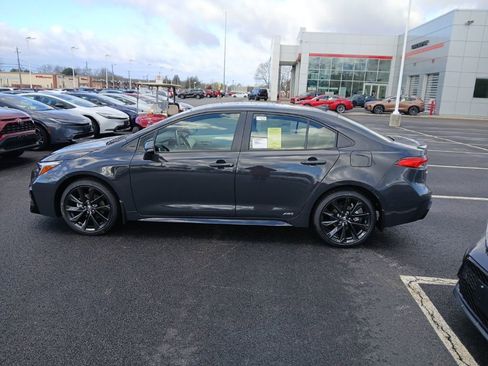 New 2026 Toyota Corolla SE image 4