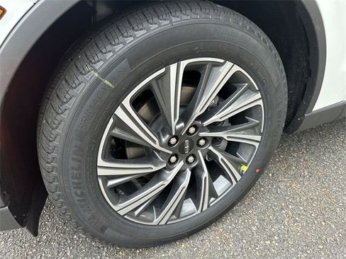 New 2026 Lincoln Aviator Premiere image 10