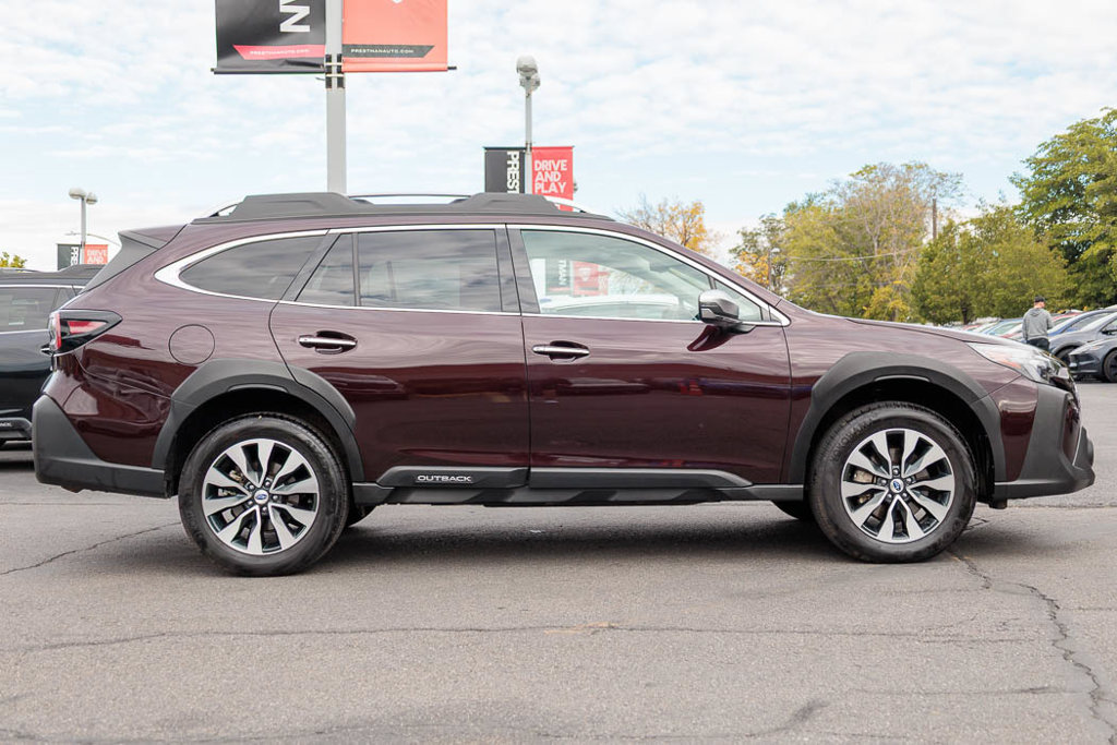 Used 2025 Subaru Outback Touring XT AWD/4WD image 18