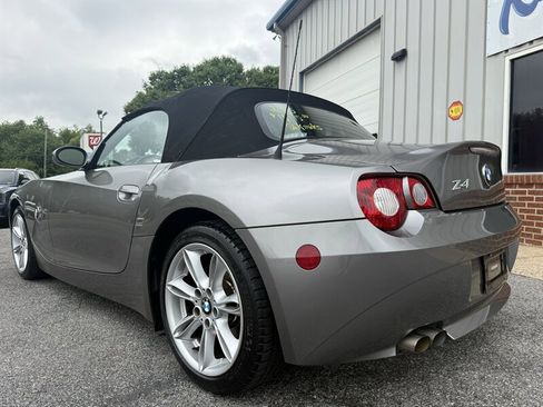 Used 2005 BMW Z4 3.0i RWD image 8