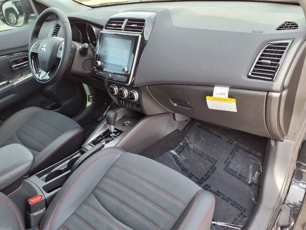 New 2026 Mitsubishi Outlander Sport SE AWD/4WD image 8