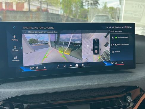 New 2026 BMW 330i Sedan w/ Premium Package image 27