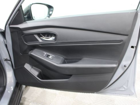 Used 2025 Honda Accord Sport image 24