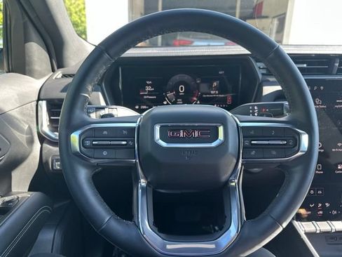 Used 2025 GMC Terrain Elevation AWD/4WD image 19