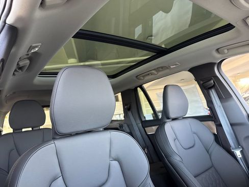 New 2026 Volvo XC90 T8 Plus AWD/4WD image 17
