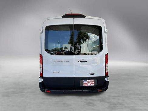 Used 2018 Ford Transit 150 130 Medium Roof RWD image 5