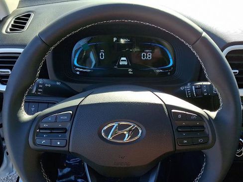 New 2026 Hyundai Venue SEL image 9