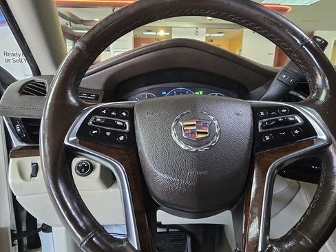 Used 2015 Cadillac Escalade ESV Luxury image 23