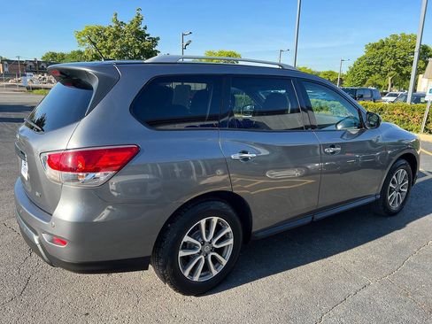 Used 2015 Nissan Pathfinder SV FWD image 13