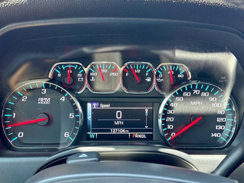 Used 2018 Chevrolet Silverado 1500 LT w/ All Star Edition AWD/4WD image 31