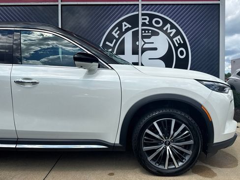 Used 2023 INFINITI QX60 Autograph AWD/4WD image 3