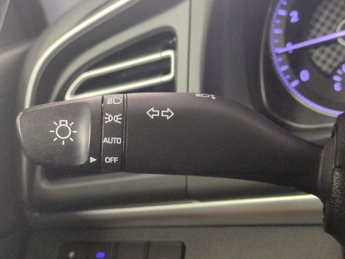 Used 2019 Hyundai Elantra Limited w/ Cargo Package image 26