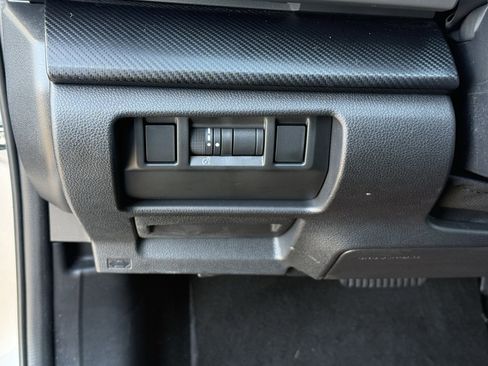 Used 2024 Subaru Crosstrek 2.0i Premium image 24