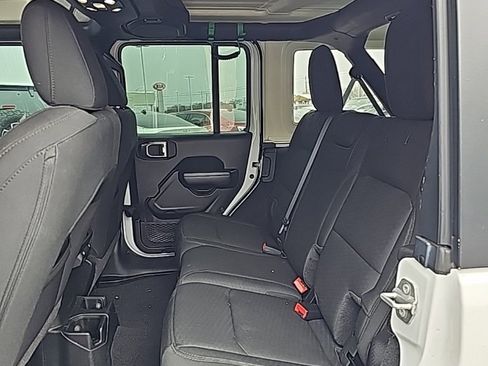 Used 2021 Jeep Wrangler Unlimited Sport image 7