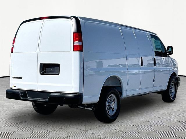 New 2026 Chevrolet Express 2500 w/ Driver Convenience Package RWD image 6